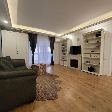 La Dolce Vita Apartment Stefanestii de Jos Luaran gambar