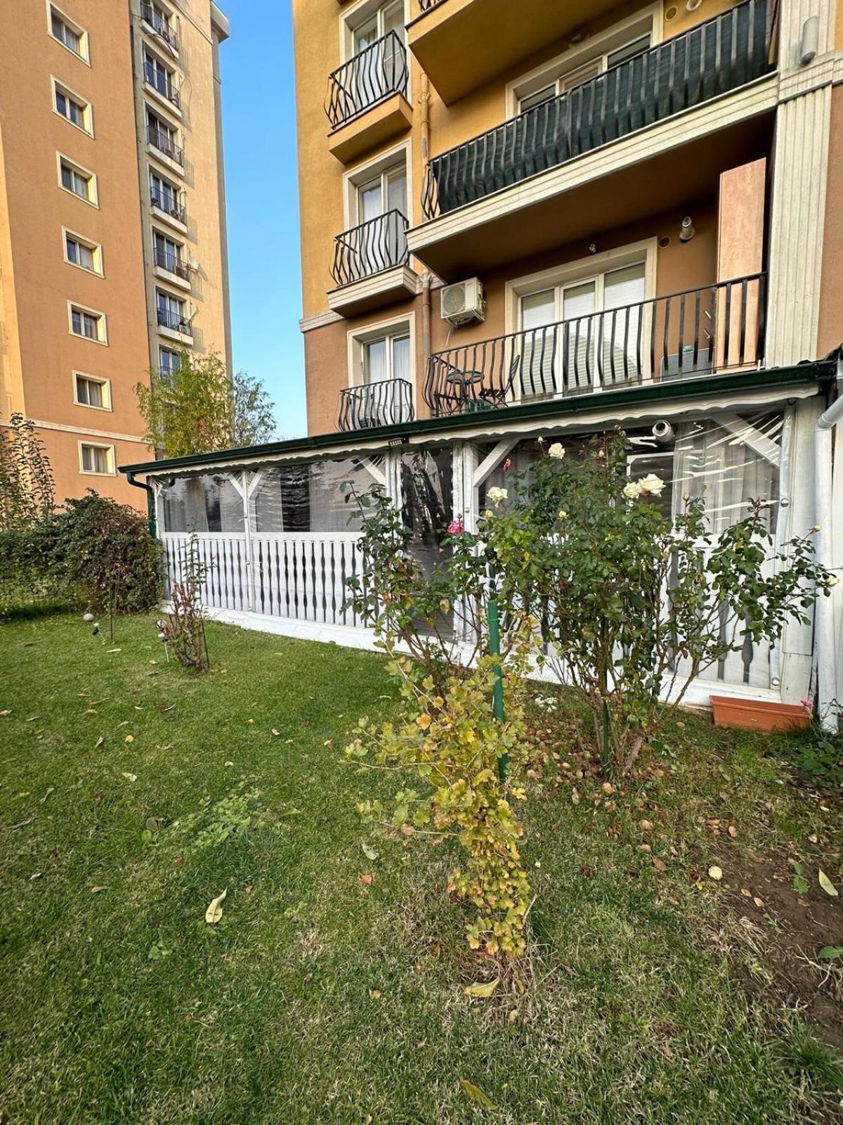 La Dolce Vita Apartment Stefanestii de Jos Luaran gambar