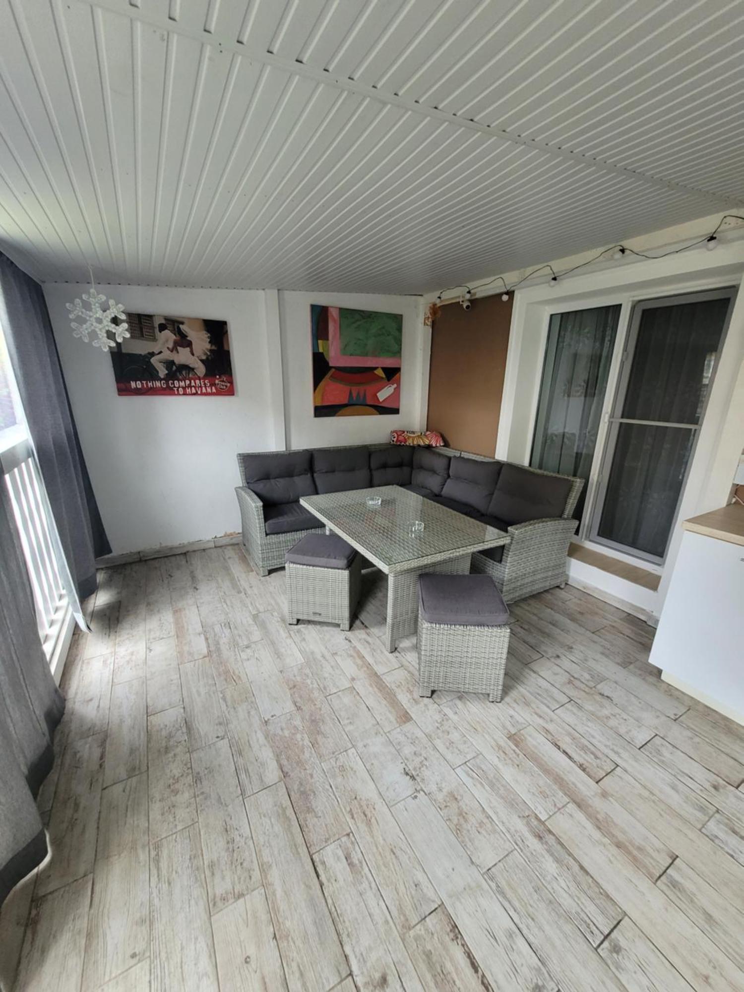 La Dolce Vita Apartment Stefanestii de Jos Luaran gambar