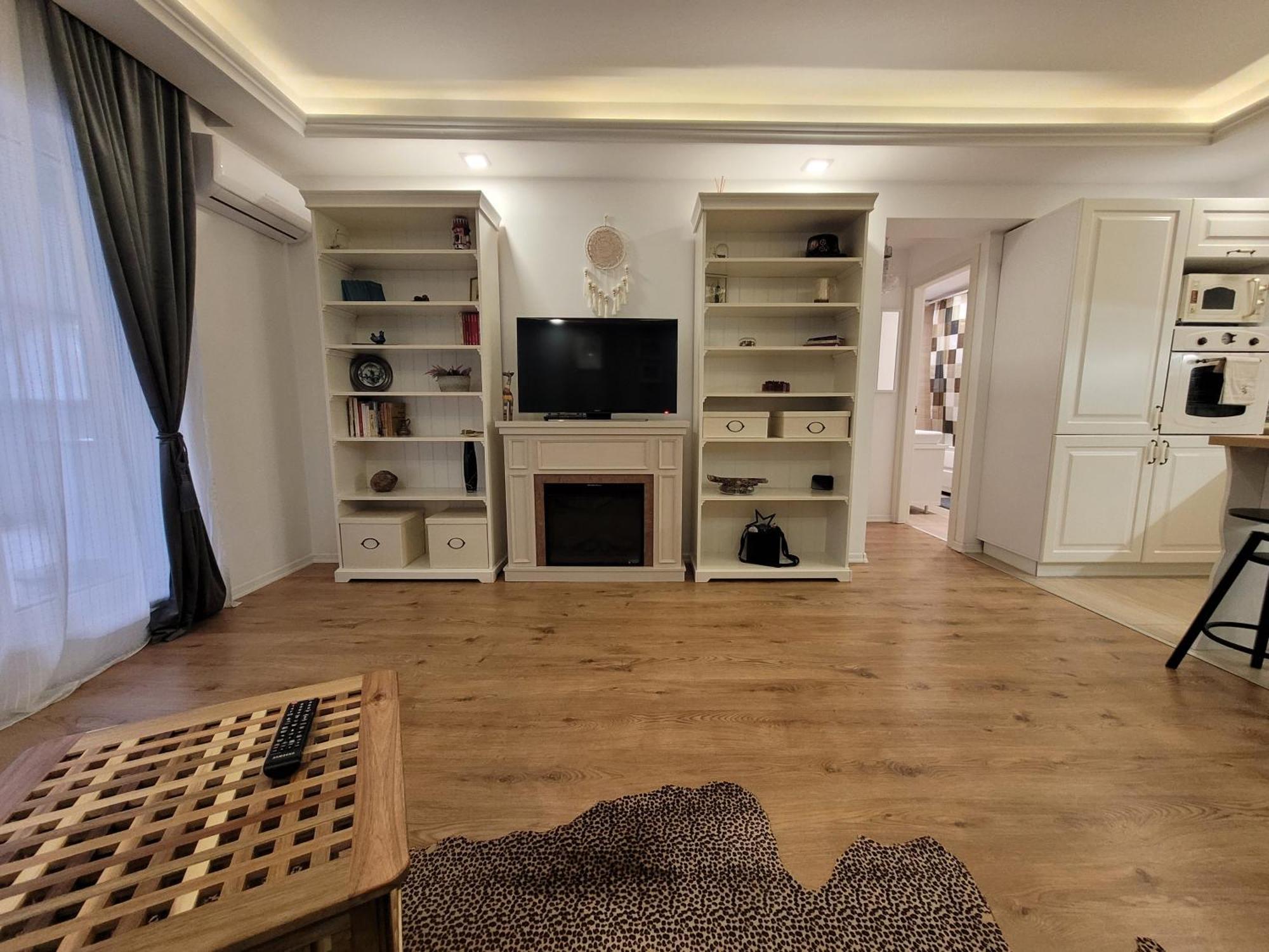 La Dolce Vita Apartment Stefanestii de Jos Luaran gambar