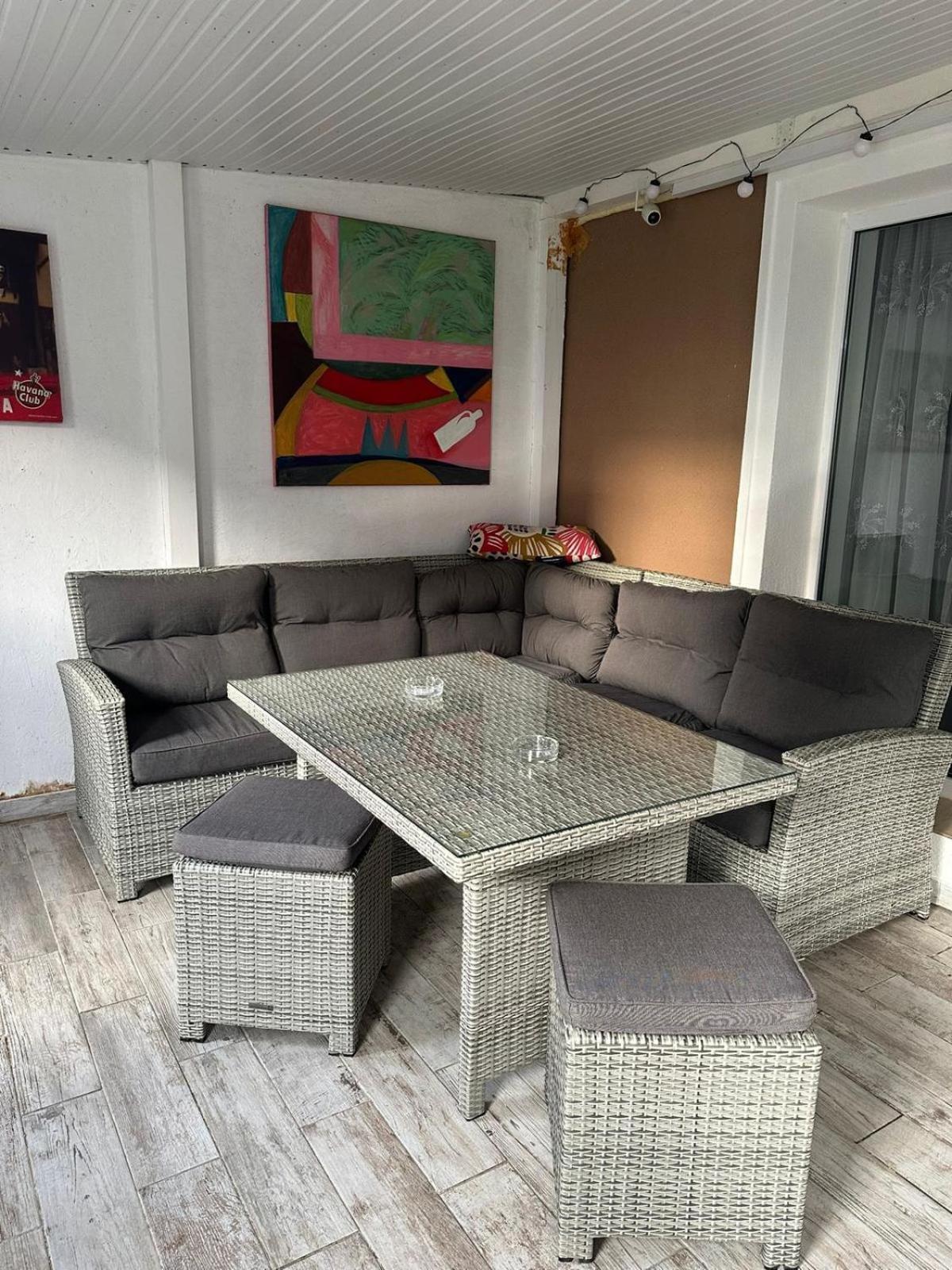 La Dolce Vita Apartment Stefanestii de Jos Luaran gambar